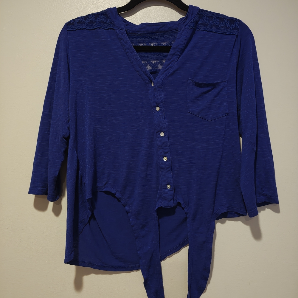 Chic Royal Blue Lace-Trim Blouse